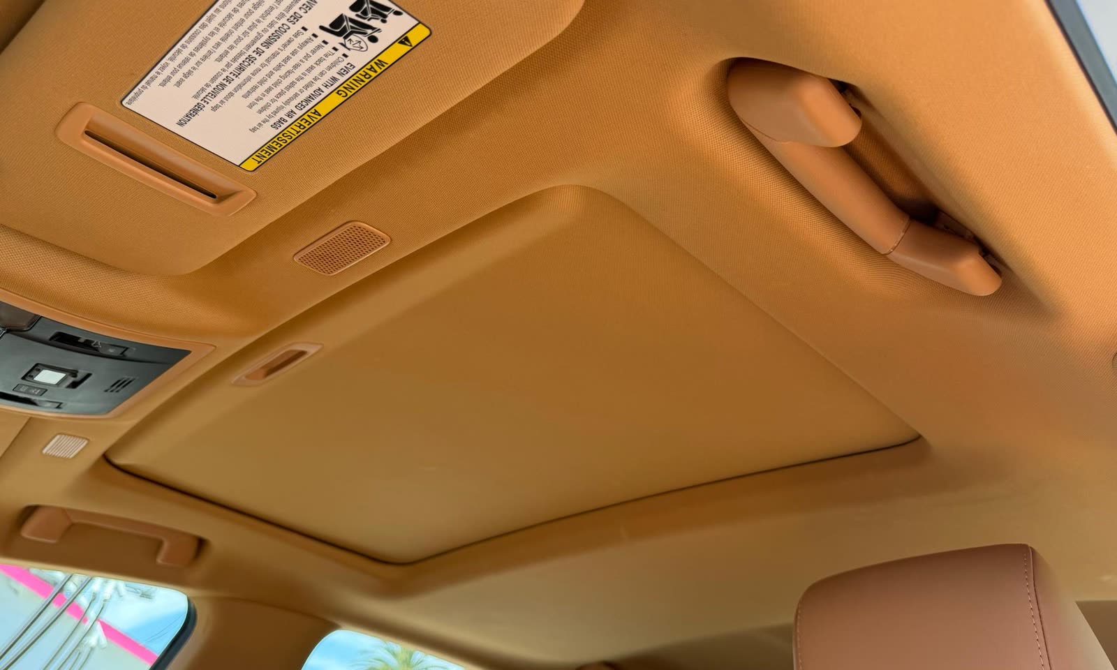 2025 Lexus ES 300h — thumbnail 13