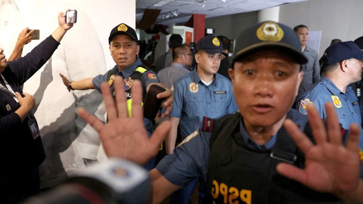 Shots fired in Philippines parliament scuffle