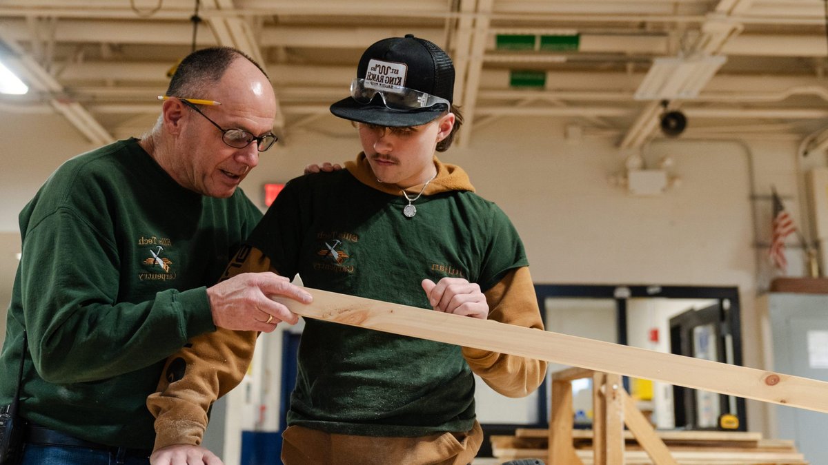 Career-focused high schools may help disinterested boys - technical high schools