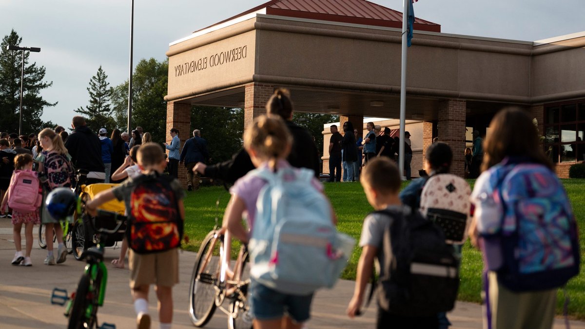 Appealing Schools Key to Reducing Chronic Absenteeism Appealing Schools Key to Reducing Chronic Absenteeism - chronic absenteeism