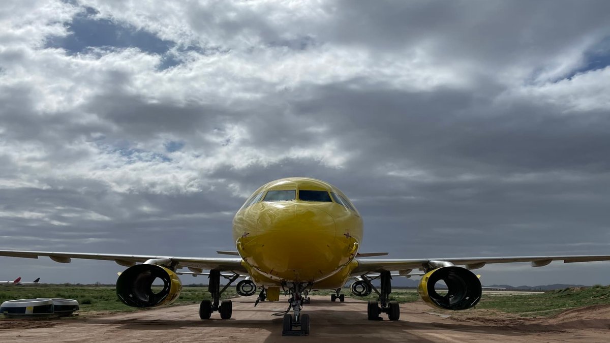 Pilots fly Spirit jets to desert storage - spirit airlines