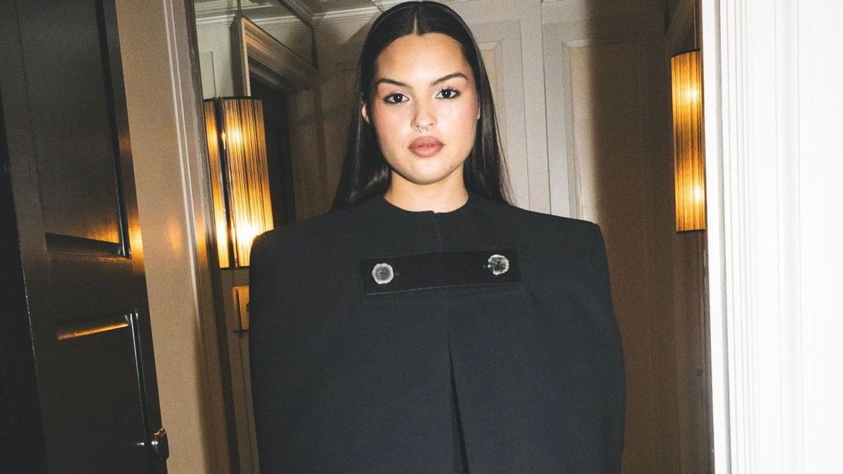 Rising Star Anna Lambe Documents First Fashion Show - fashion show