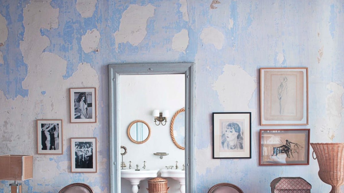 Dreamy Provençal Home Showcases Wicker Craftsmanship