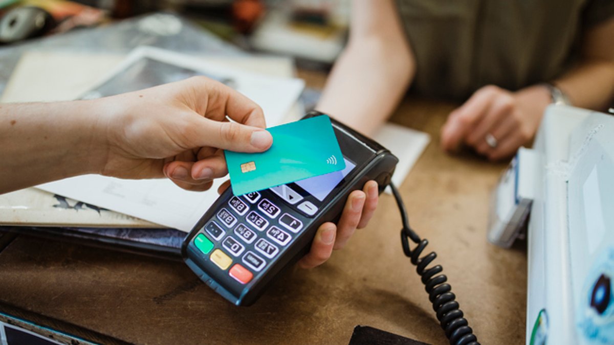 Free card readers available for UK small businesses - free card readers