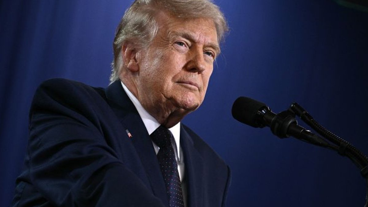 Trump tells agencies to narrow childhood vaccine advice