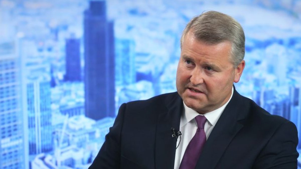 BP chair hints ouster tied to cost-cutting denies lies