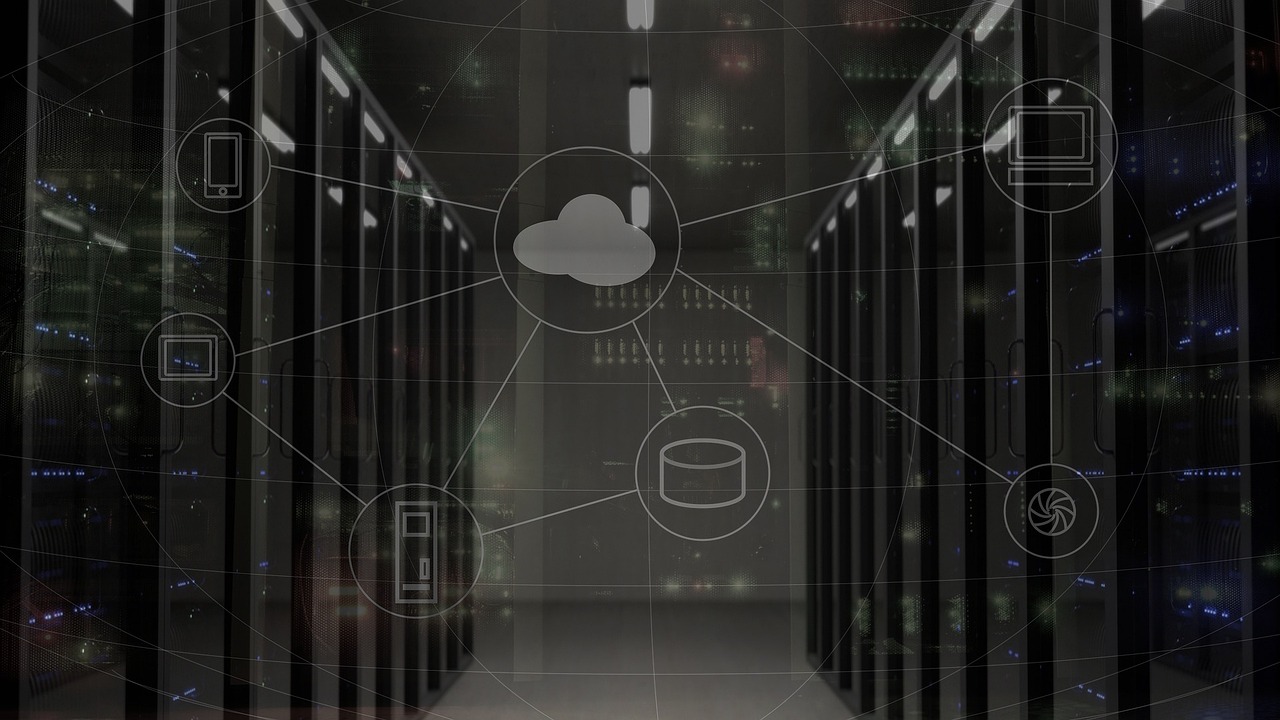 Dedicated Server vs. Cloud Hosting: How to Choose the Right Solution?