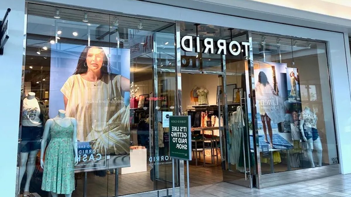 Torrid woos customers at post offices and malls - torrid subbrands