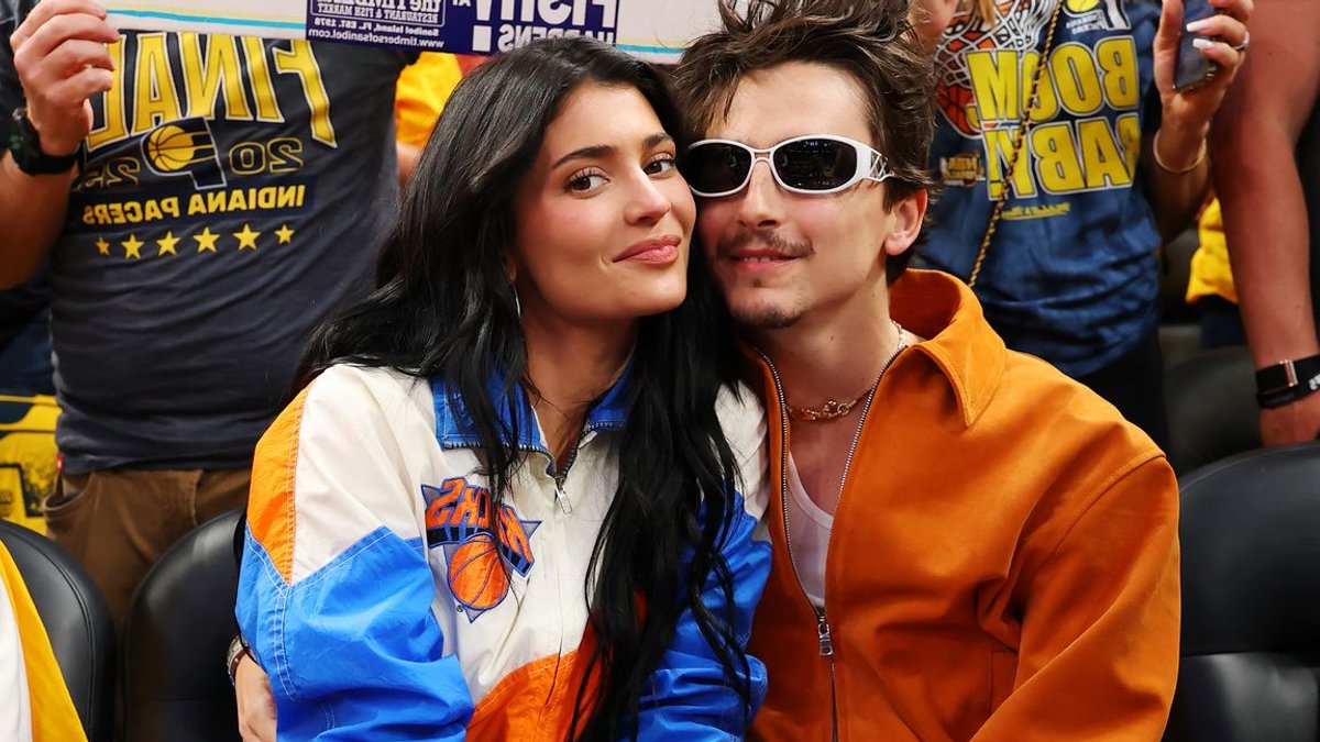 Vogue Editors Share Their Knicks Favorites - knicks favorites