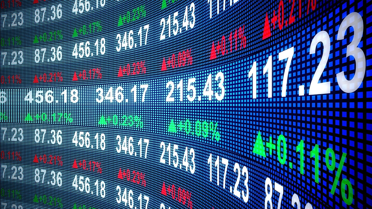 Short selling: strategies and risks for professional traders