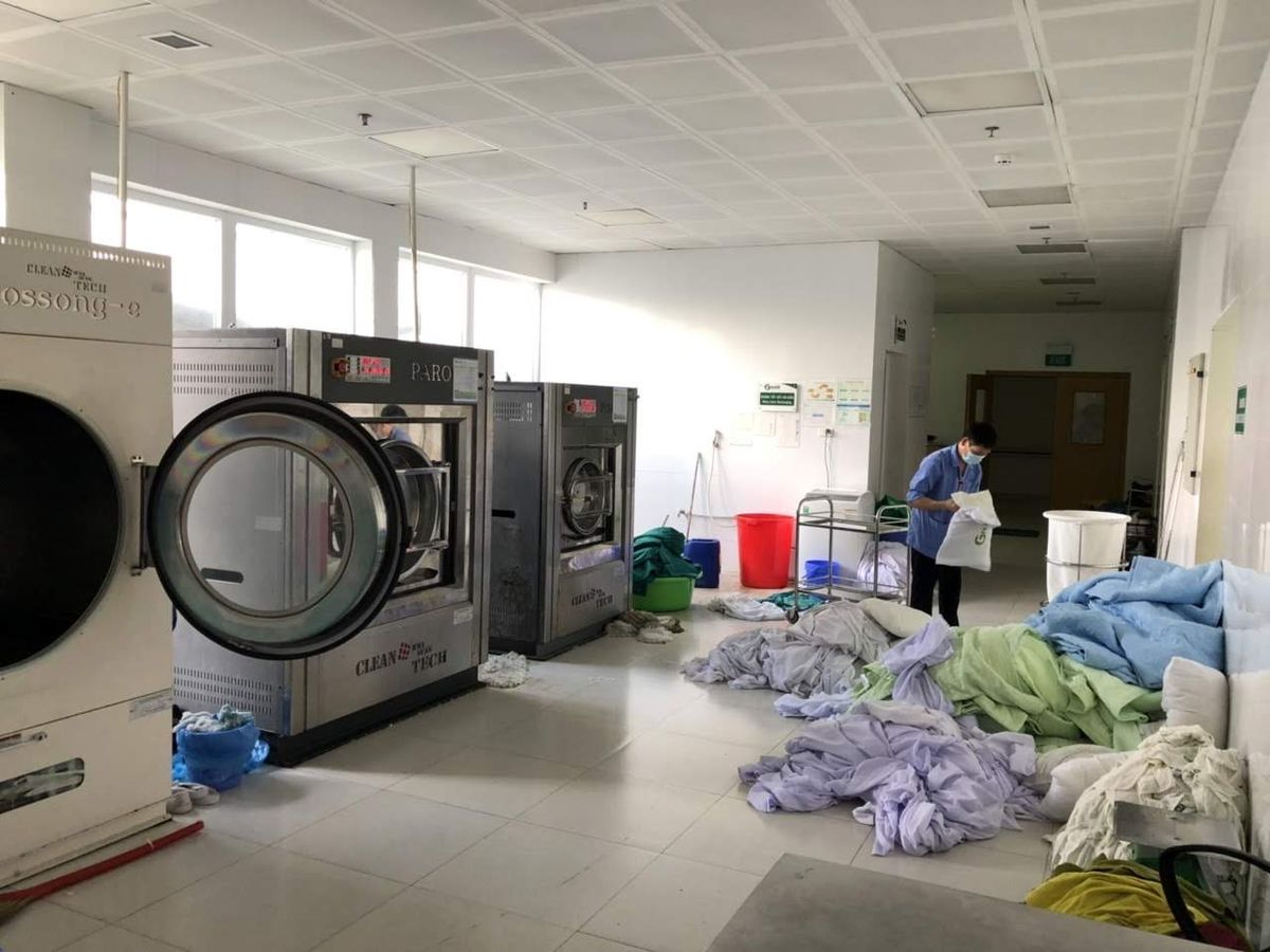 Why Choosing a Coin Laundry Machine Distributor Matters for Small Businesses