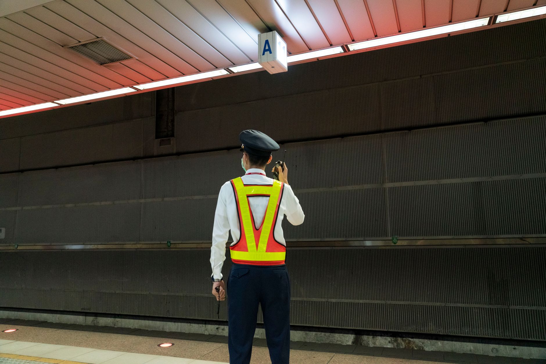 Essential Equipment That a Security Guard Can’t Live Without