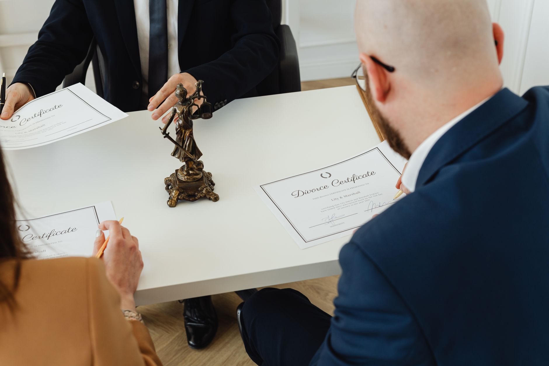 How to Navigate Your Divorce
