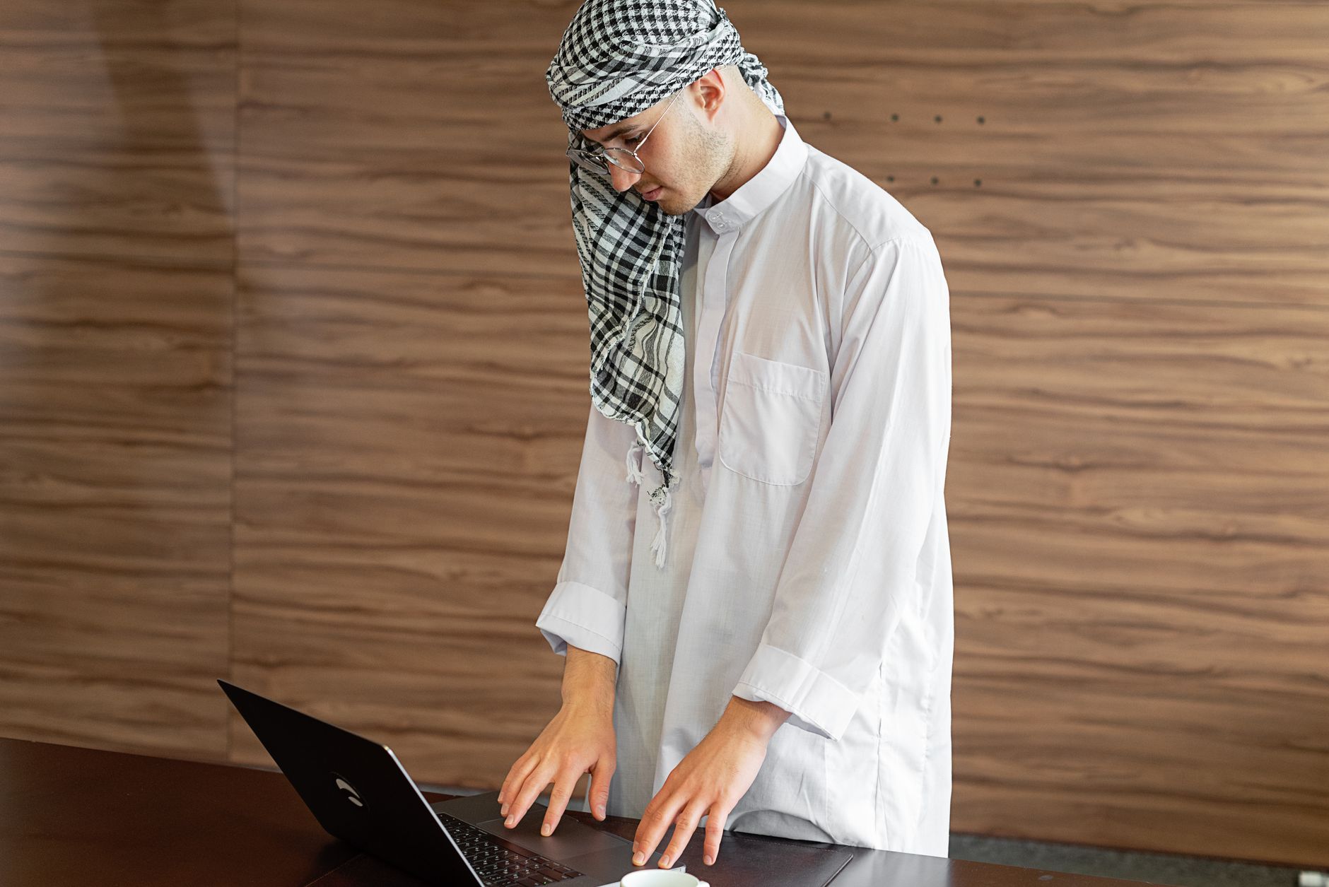 Zeed Sharia: A Platform for Ethical, Sharia-Compliant Investments