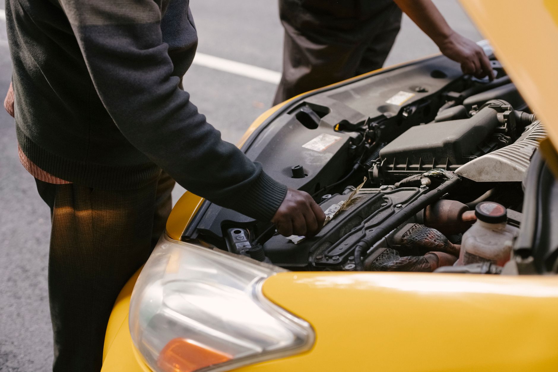 Tips for Hiring Mechanics for Your Car