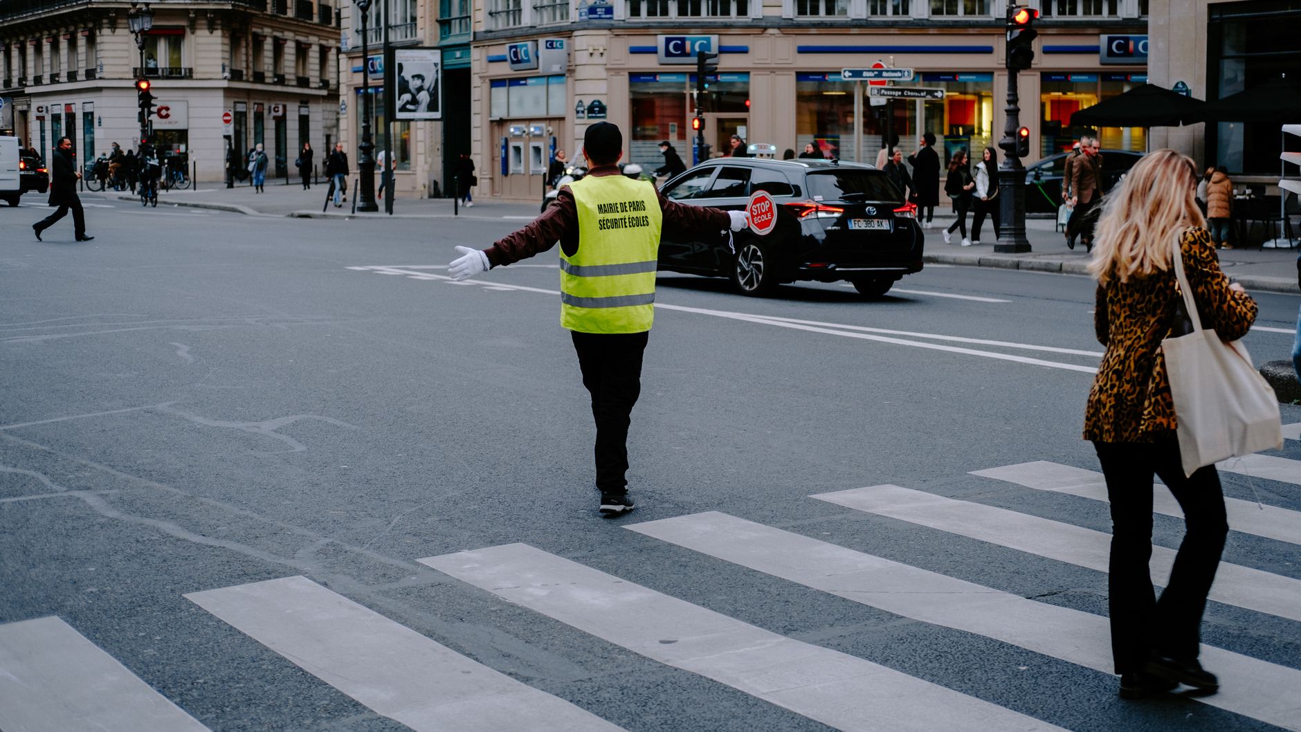 5 Ways Traffic Barricades Help Make Intersections Safer