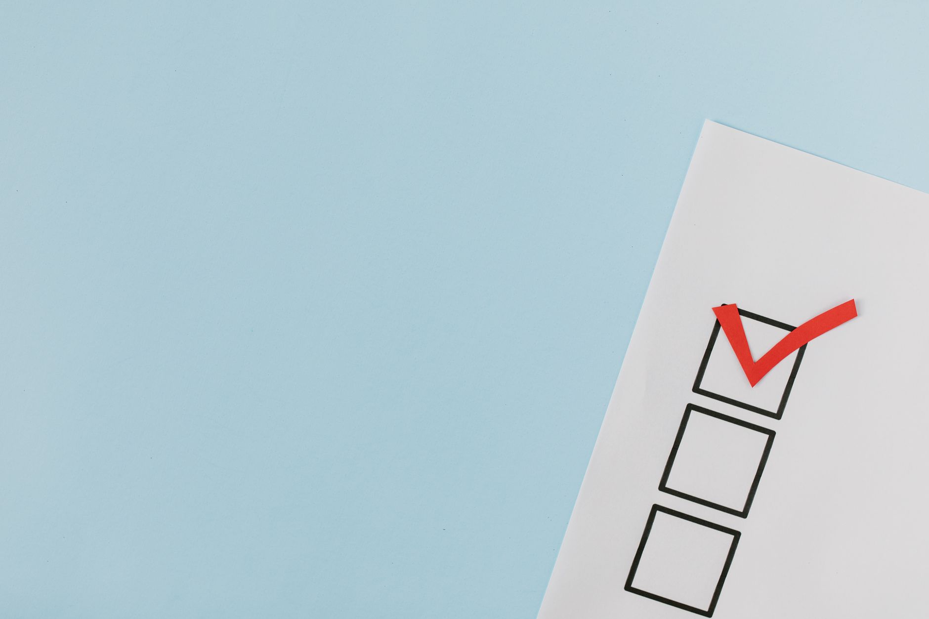 Listed options versus CFDs in the UK