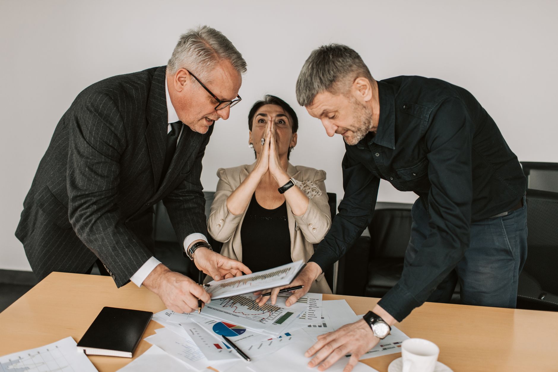 How To Deal With Underperforming Team As A Corporate Leader