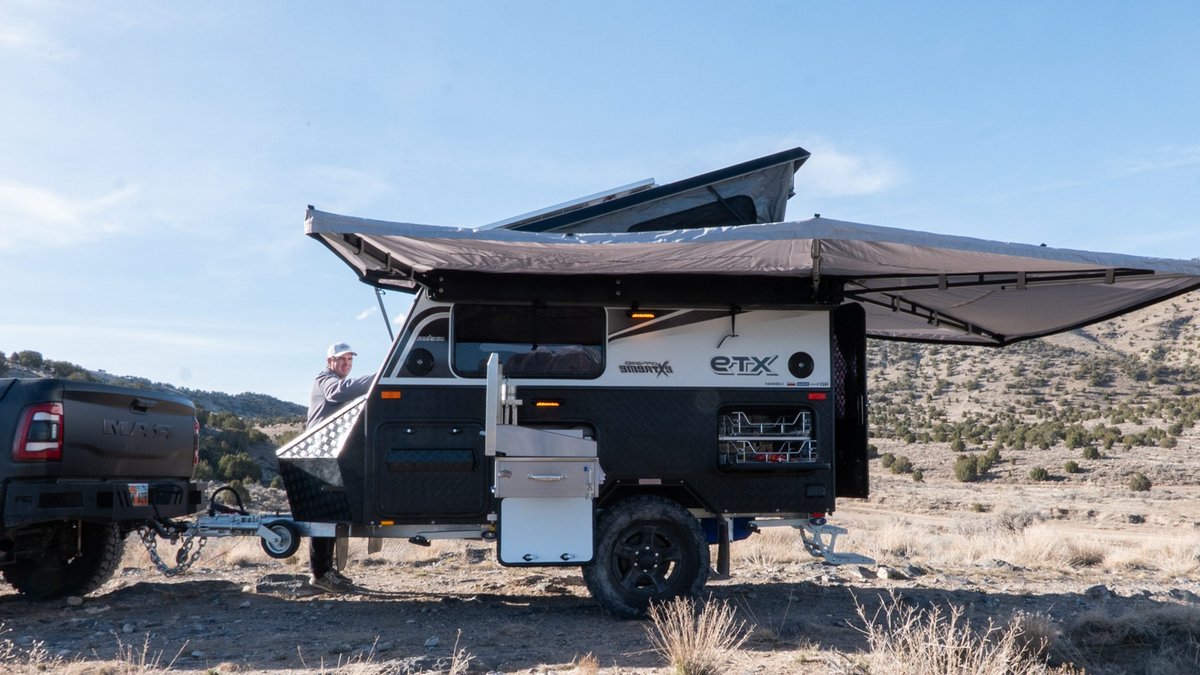Compact off-grid trailer packs big adventure - off-grid trailer
