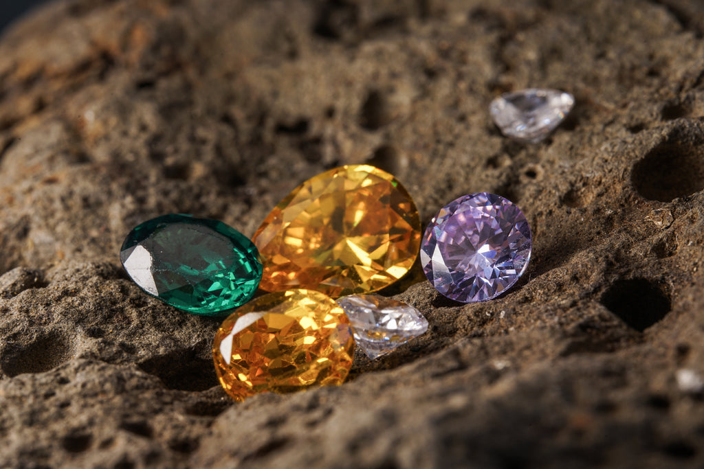 The Perfect Pair: Combining Colored Diamonds with Other Gemstones
