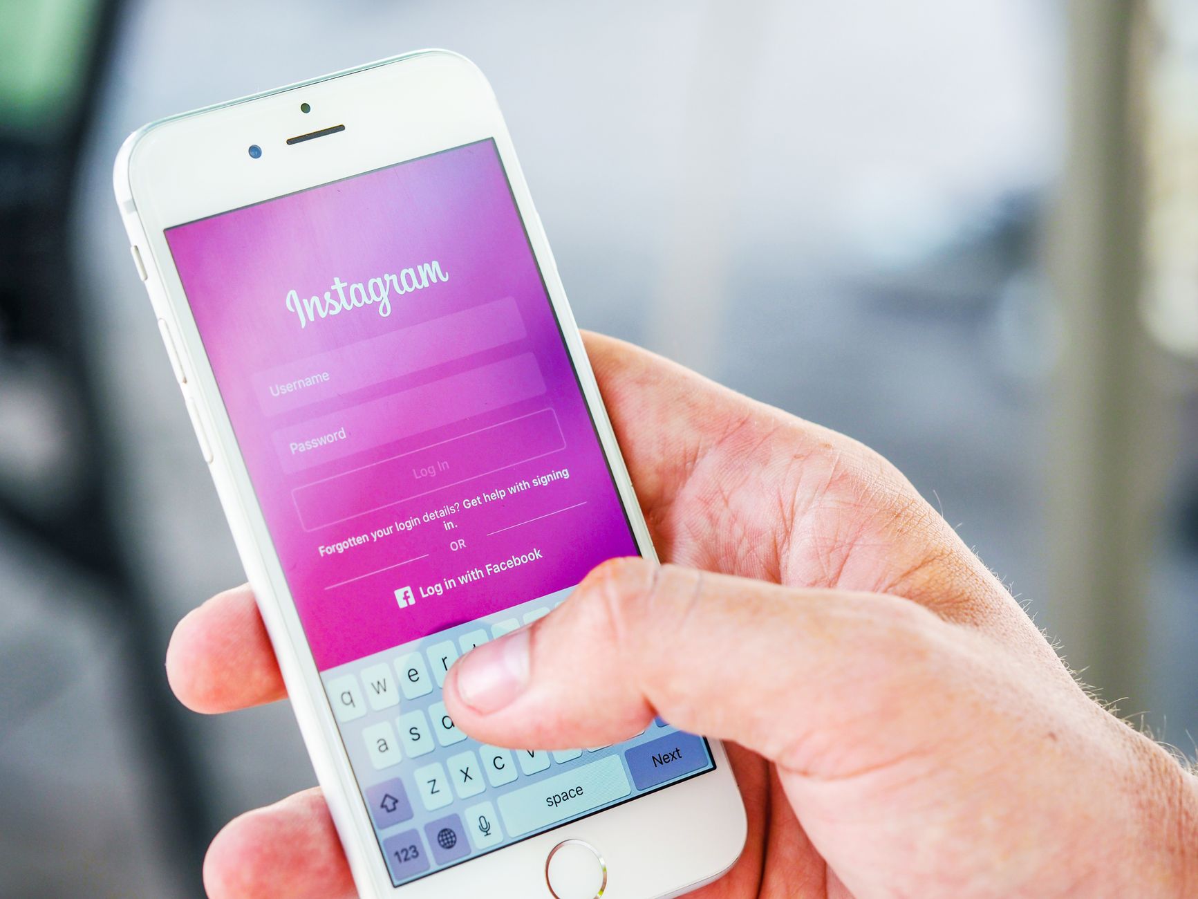 5 ADVANTAGES OF HAVING MANY FOLLOWERS ON INSTAGRAM