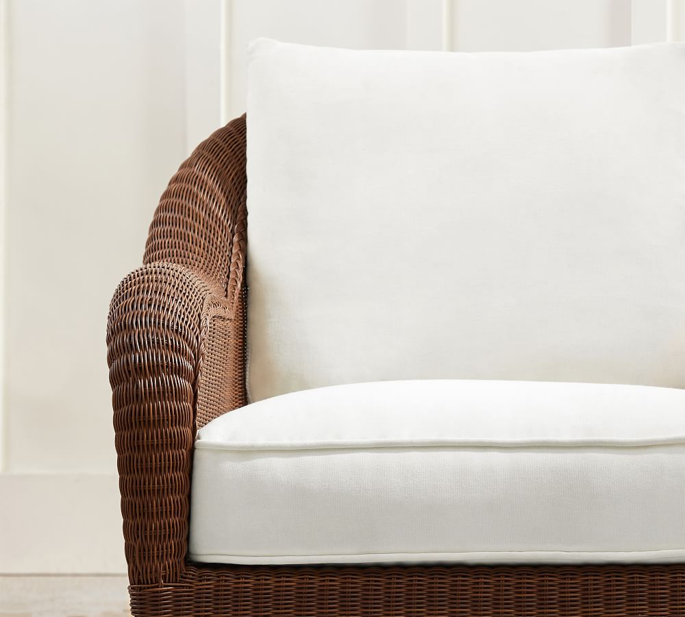 How to Decide on Replacement Cushions for Outdoor Furniture