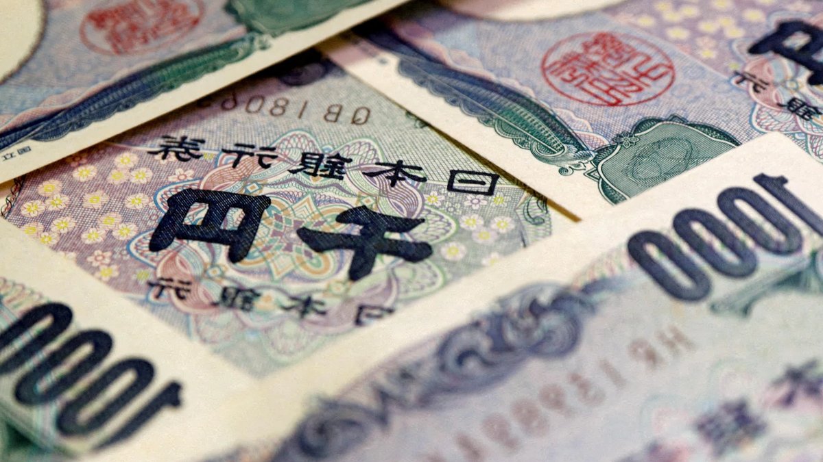 Japan to refine yen intervention reserves - yen intervention