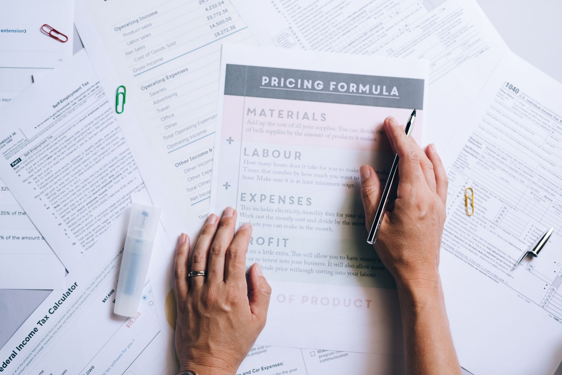 6 Ways to Cut Down Meeting Costs