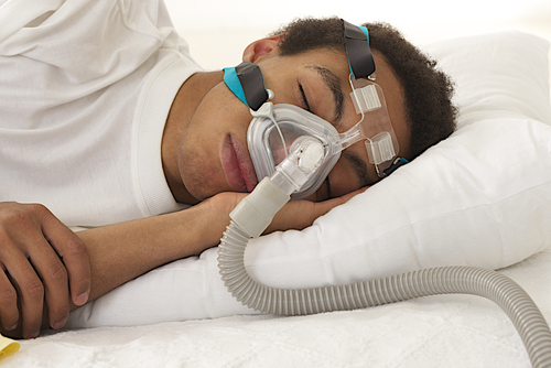 Dr Richard Nahas Shares How to Pick the Right CPAP Mask for Your Sleep Position