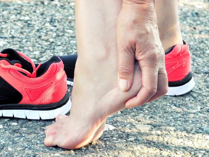 7 Common Warning Signs of Plantar Fasciitis