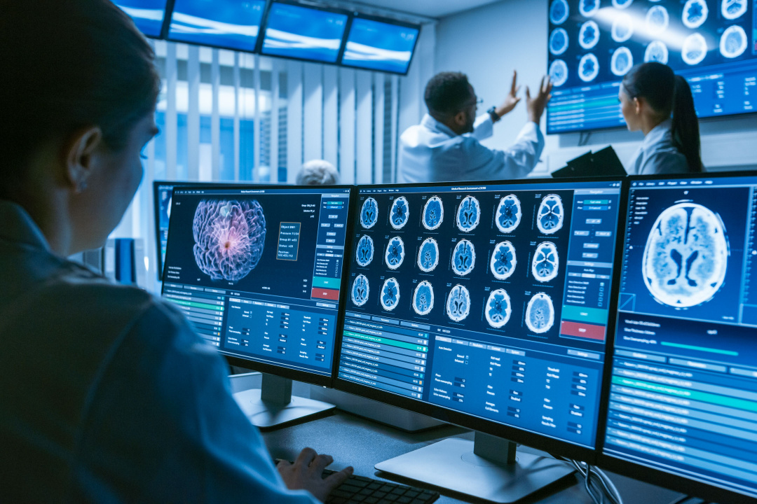 How Neurologists Help Patients Manage Chronic Conditions like Multiple Sclerosis