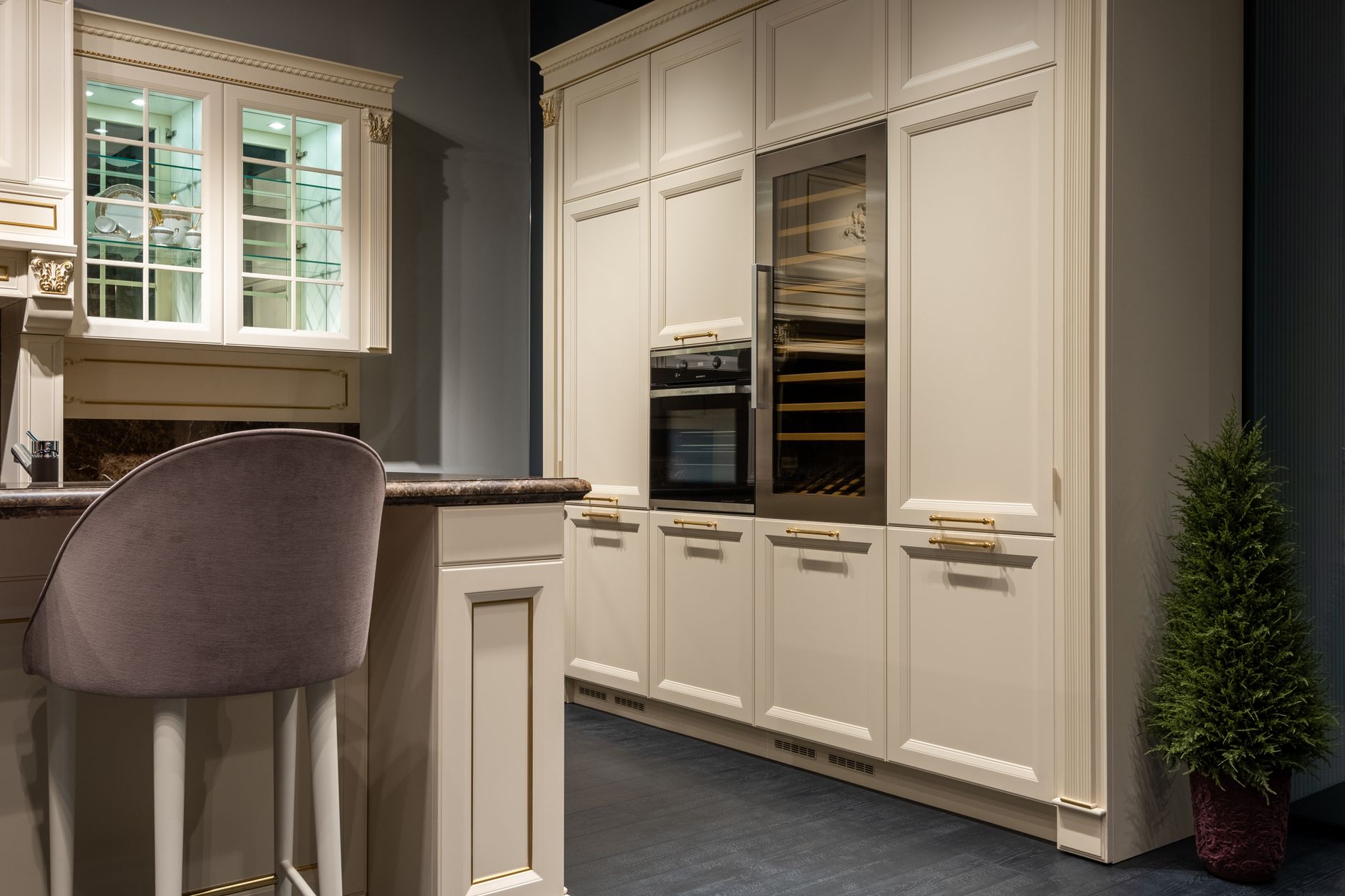 can freestanding wine cooler be built in