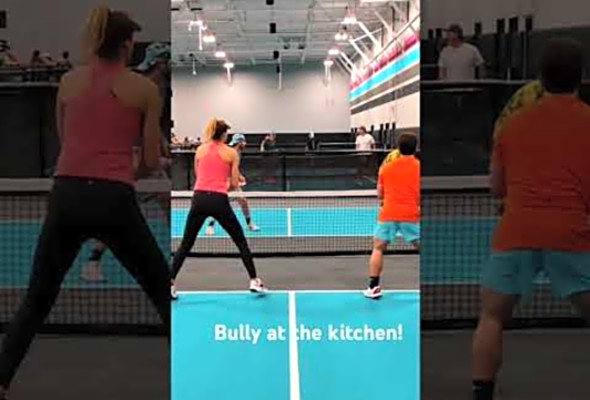 Forehand bullying at the kitchen by pro level Owen Stice#pickleball #pickle #pickleballhighlights #d