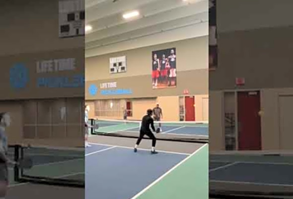 GREAT attacks and GREAT counters in #pickleball #pickleballhighlights #shorts