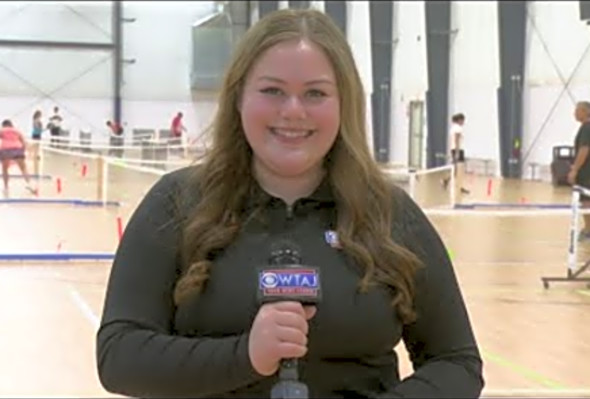 Pickleball players from around the country gather for State College tournament