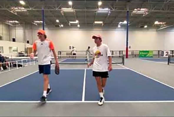 Tyler Loong/Joe Patutua vs Hardy Owen/Wyatt Stone rec game at Club Pickleball USA