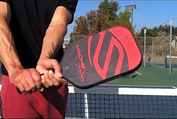 Vanguard Hybrid Mach 6 Pickleball Paddle Review by Selkirk