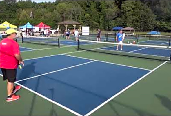 Pickleball Lisa Frumhoff &amp; Chris Carpenter vs Brown/Pazderka 10/6/19