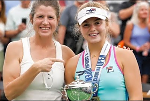 Pickleball: Lifestyle of 16yr old Phenom Anna Leigh Waters #pickleball #pickleballgame
