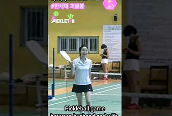 Pickleball game between couples # # #pickleball #pickleballmixeddoubles