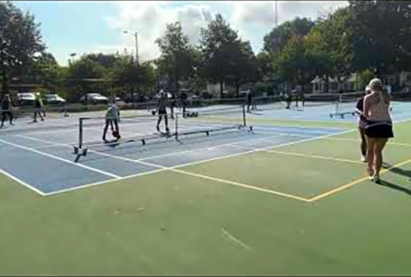 Pickleball Womens doubles rec play