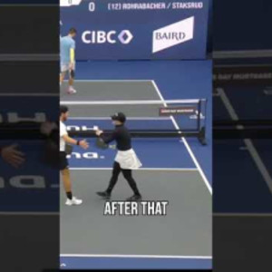 Call a Doctor, lol! Vivienne David Does Incredible Split while going for...
