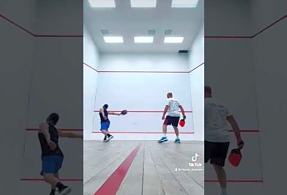 when PICKLEBALL is MIXED into SQUASH #shorts #lephong #pickleball #squash