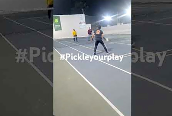 Pickle ball