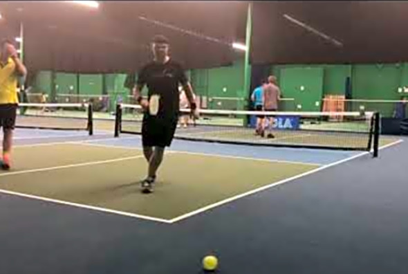 Shout out to the Pirate - Keith Valentine / Hendry Winarto vs David Nel / Austin Kerper