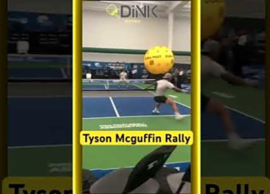 #tysonmcguffin rallys back and forth at a Pro Pickleball event. #ppa #propickleball #pickleball
