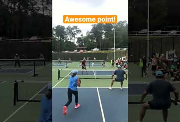 Pickleball highlights! Awesome point#pickleball #pickleballdoubles #yeahthatgreenville #smash