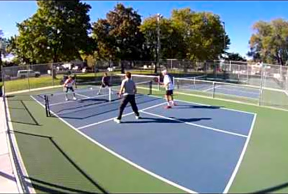 Pickleball lob to lob rally