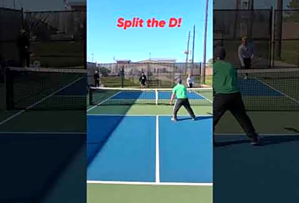 Split the D! #pickleball #thepickleballrunner #pickleballhighlights #shorts #highlights