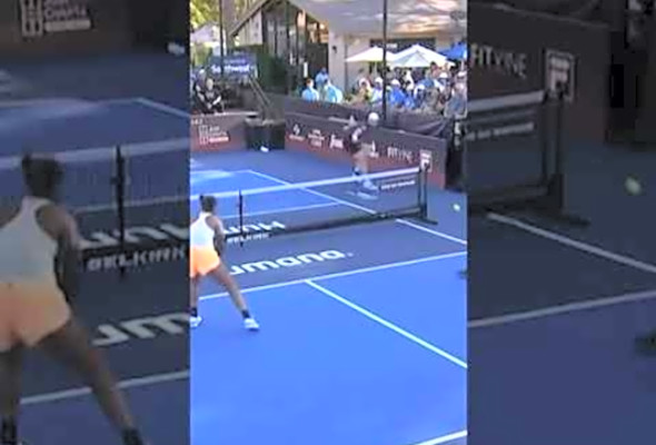 ATP to overhead finish! #sports #highlights #pickleball #clips #shorts